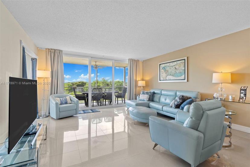 Picture of 4030 W Palm Aire Dr # 408, Pompano Beach FL 33069
