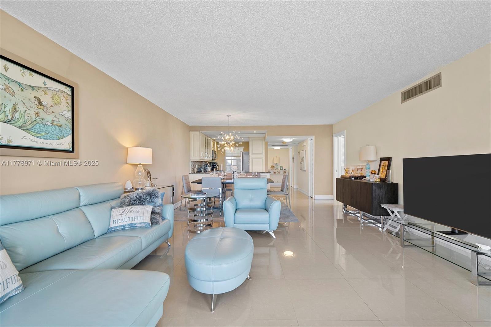 Picture of 4030 W Palm Aire Dr # 408, Pompano Beach, FL 33069