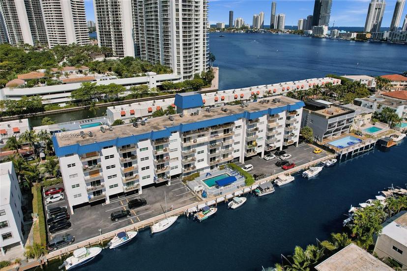 Picture of 3770 NE 171St St # 403, North Miami Beach FL 33160