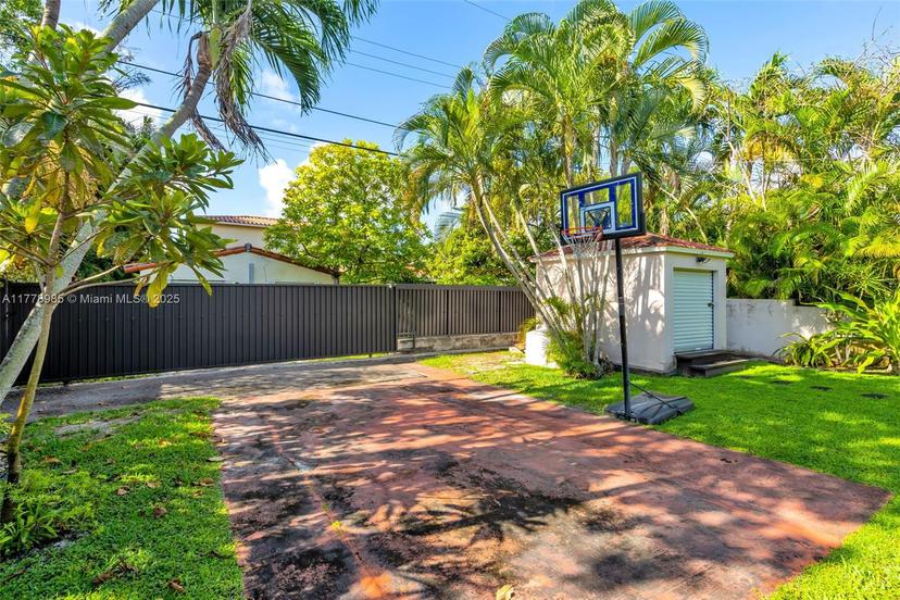 Picture of 1500 SW 18Th St, Miami FL 33145