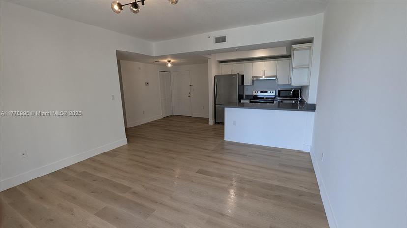 Picture of 3500 Coral Way # 600, Miami FL 33145