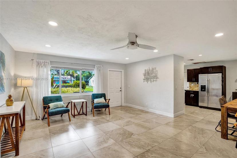 Picture of 1083 SW 25Th Pl, Boynton Beach FL 33426