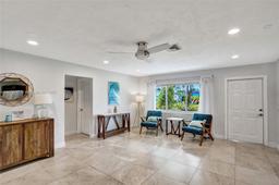 Picture of 1083 SW 25Th Pl, Boynton Beach, FL 33426