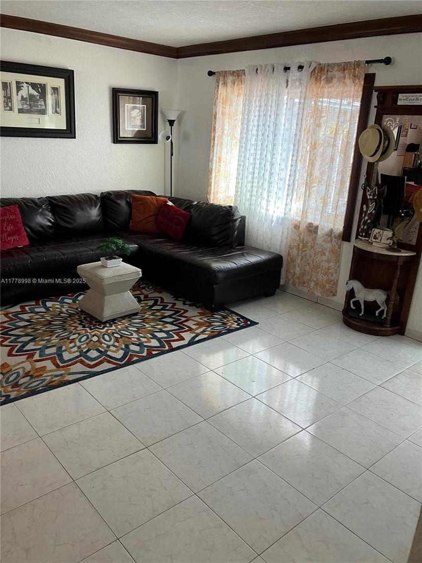 Picture of 16050 NE 8Th Ct, North Miami Beach FL 33162