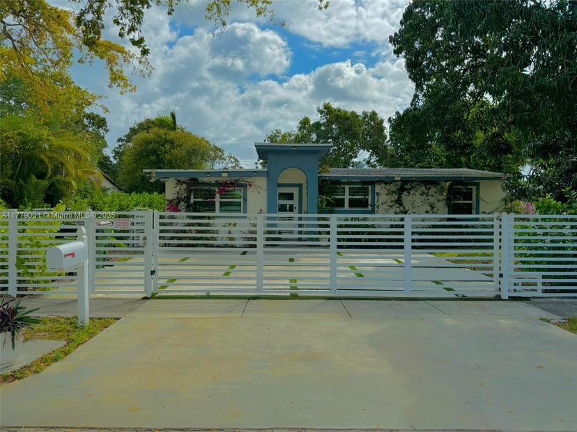 Picture of 12685 NW Miami Ct, North Miami FL 33168