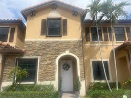 Picture of 9351 W 33Rd Ln # 9351, Hialeah, FL 33018