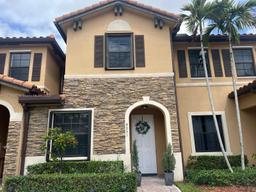 Picture of 9351 W 33Rd Ln # 9351, Hialeah, FL 33018