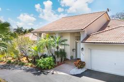 Picture of 8350 SW 138Th Ter, Palmetto Bay, FL 33158