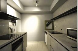 Picture of 419 Golden Isles Dr # 105, Hallandale Beach, FL 33009
