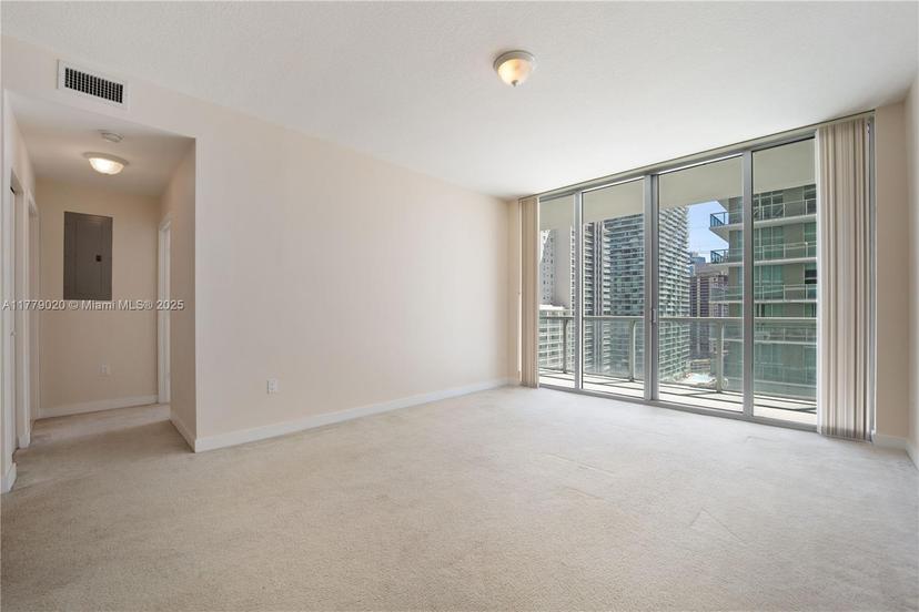 Picture of 1111 SW 1St Ave, Miami FL 33130