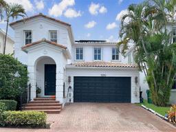 Picture of 3232 NE 212Th Ter, Aventura, FL 33180