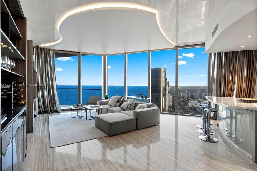 Picture of 18975 Collins Ave # 4404, Sunny Isles Beach FL 33160