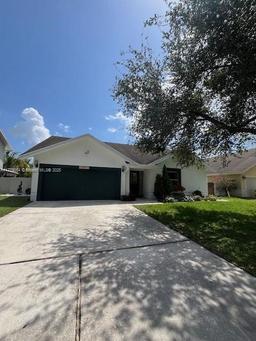 Picture of 521 NW 207Th Ave, Pembroke Pines, FL 33029