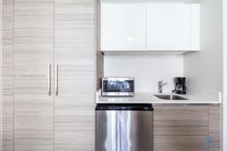 Picture of 777 N Ocean Dr # S503, Hollywood, FL 33019