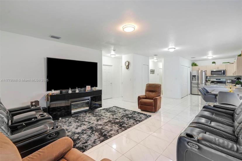 Picture of 2326 NW 56Th St, Miami FL 33142