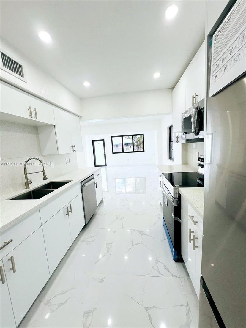 Picture of 10215 SW 172Nd St, Miami FL 33157