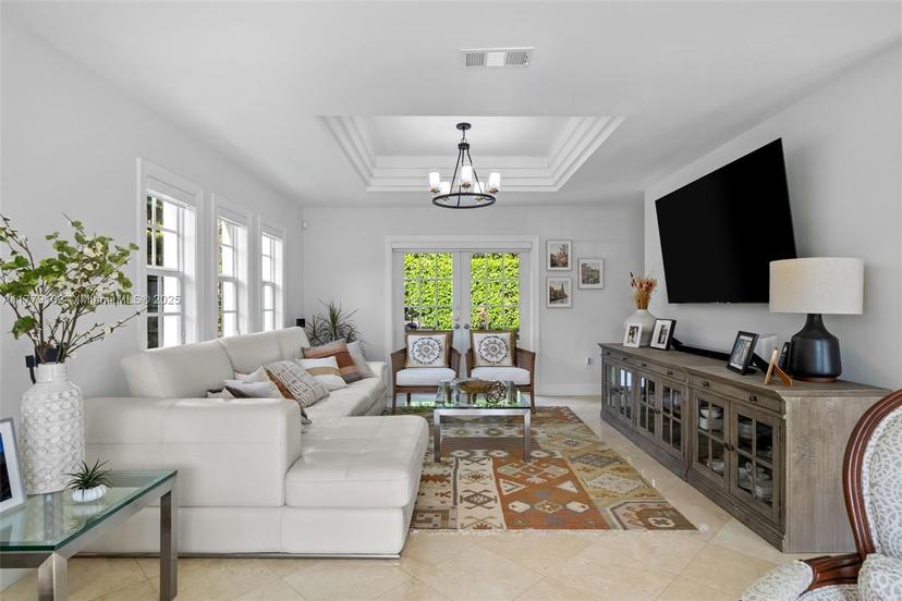 Picture of 6110 Maggiore St, Coral Gables FL 33146
