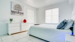 Picture of 3030 Collins Ave # 2F, Miami Beach, FL 33140
