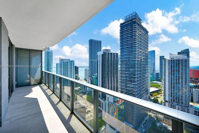 Picture of 45 SW 9Th St # 3705, Miami FL 33130