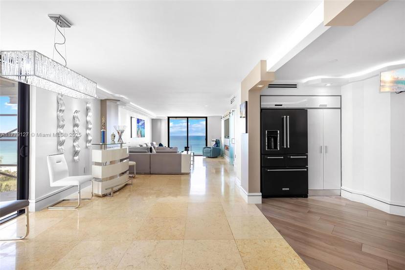 Picture of 6061 Collins Ave # 8F, Miami Beach FL 33140