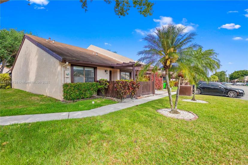 Picture of 8336 NW 37Th Pl # 8336, Sunrise FL 33351
