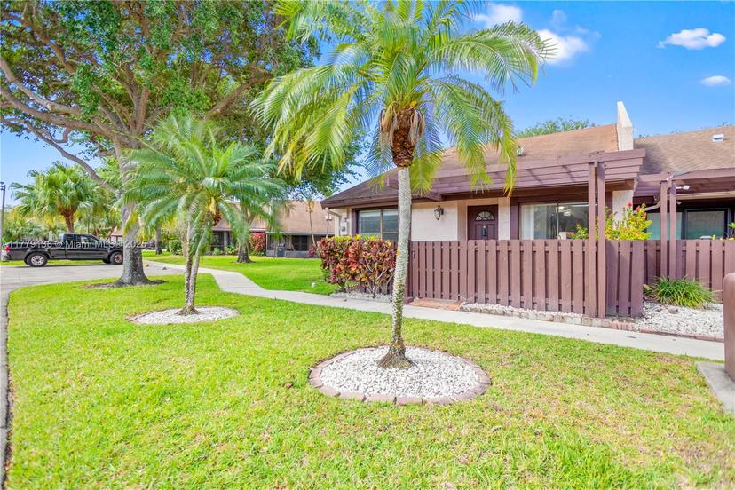 Picture of 8336 NW 37Th Pl # 8336, Sunrise FL 33351