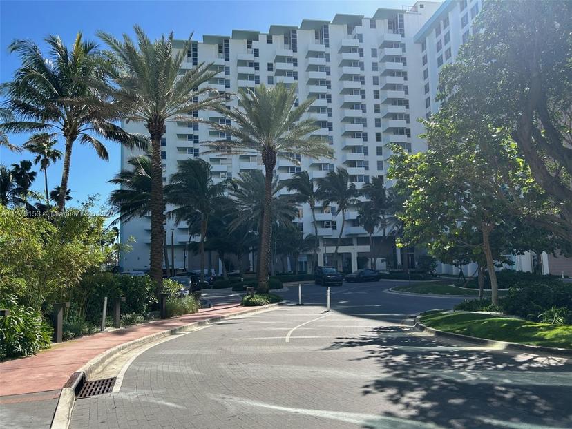 Picture of 2899 Collins Ave # 1233, Miami Beach FL 33140