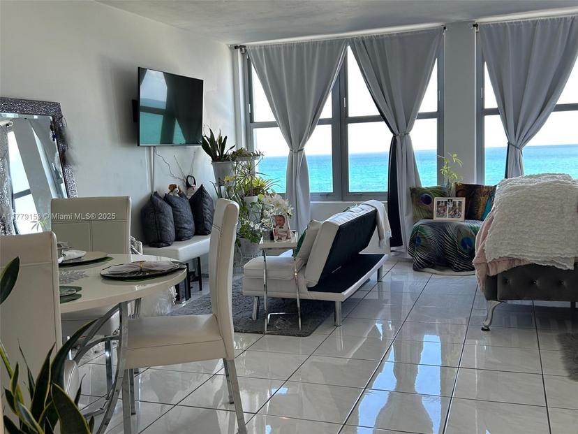 Picture of 2899 Collins Ave # 1233, Miami Beach FL 33140