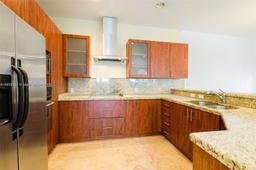 Picture of 716 SW 9Th Ter # 2, Fort Lauderdale, FL 33315