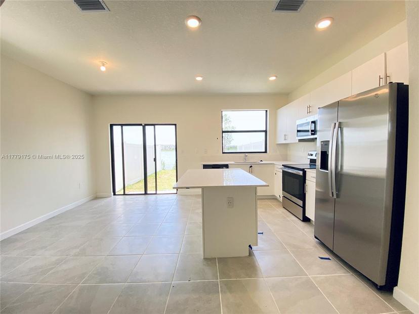 Picture of 3404 W 114Th Ter, Hialeah FL 33018
