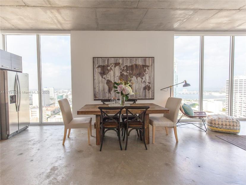 Picture of 151 SE 1St St # 2802, Miami FL 33131