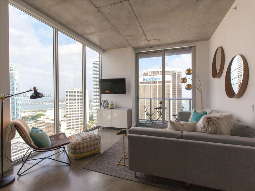 Picture of 151 SE 1St St # 2802, Miami FL 33131