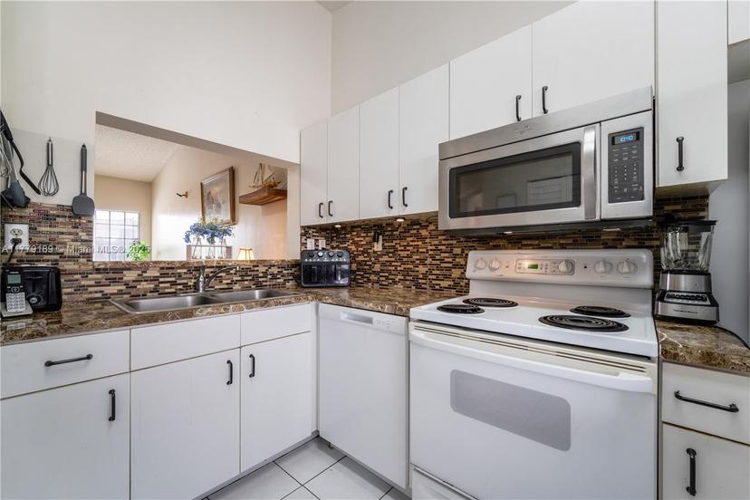 Picture of 6636 SW 130Th Pl # 1306, Miami FL 33183