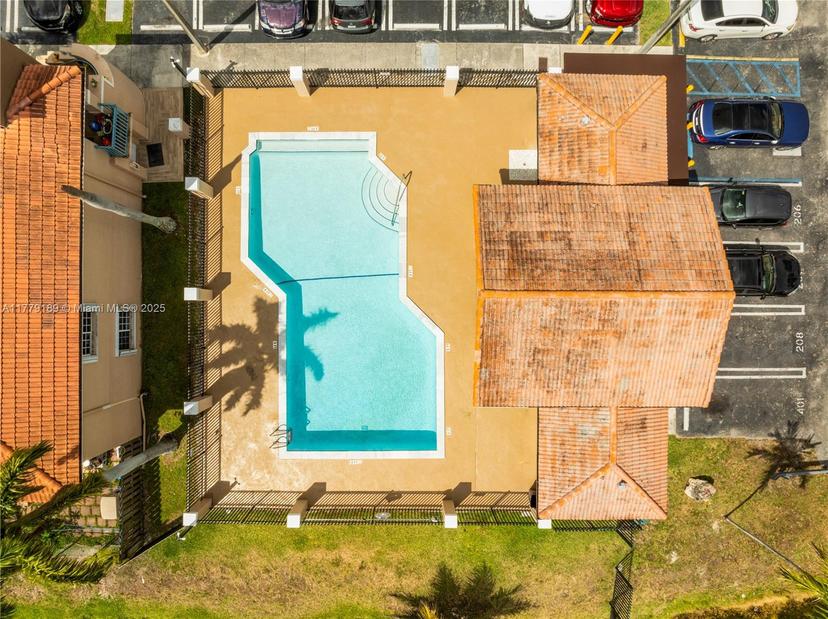 Picture of 6636 SW 130Th Pl # 1306, Miami FL 33183