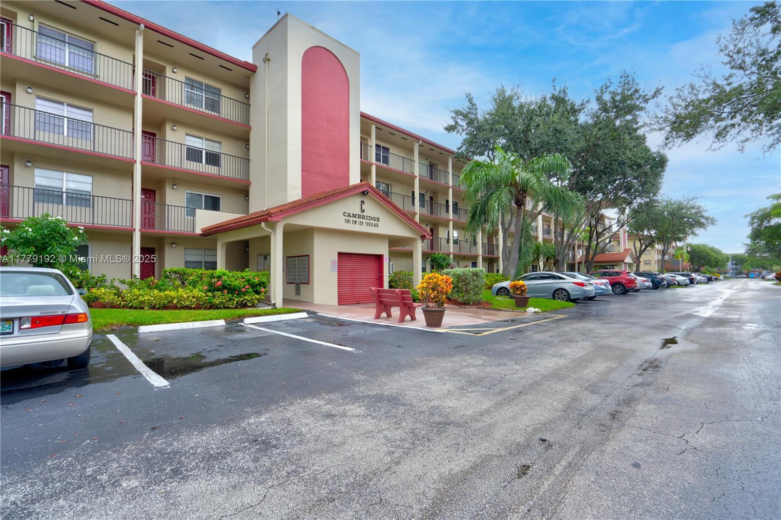 Picture of 1101 SW 128Th Ter # 310C, Pembroke Pines, FL 33027