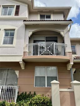 Picture of 8882 W Flagler St # 201, Miami, FL 33174