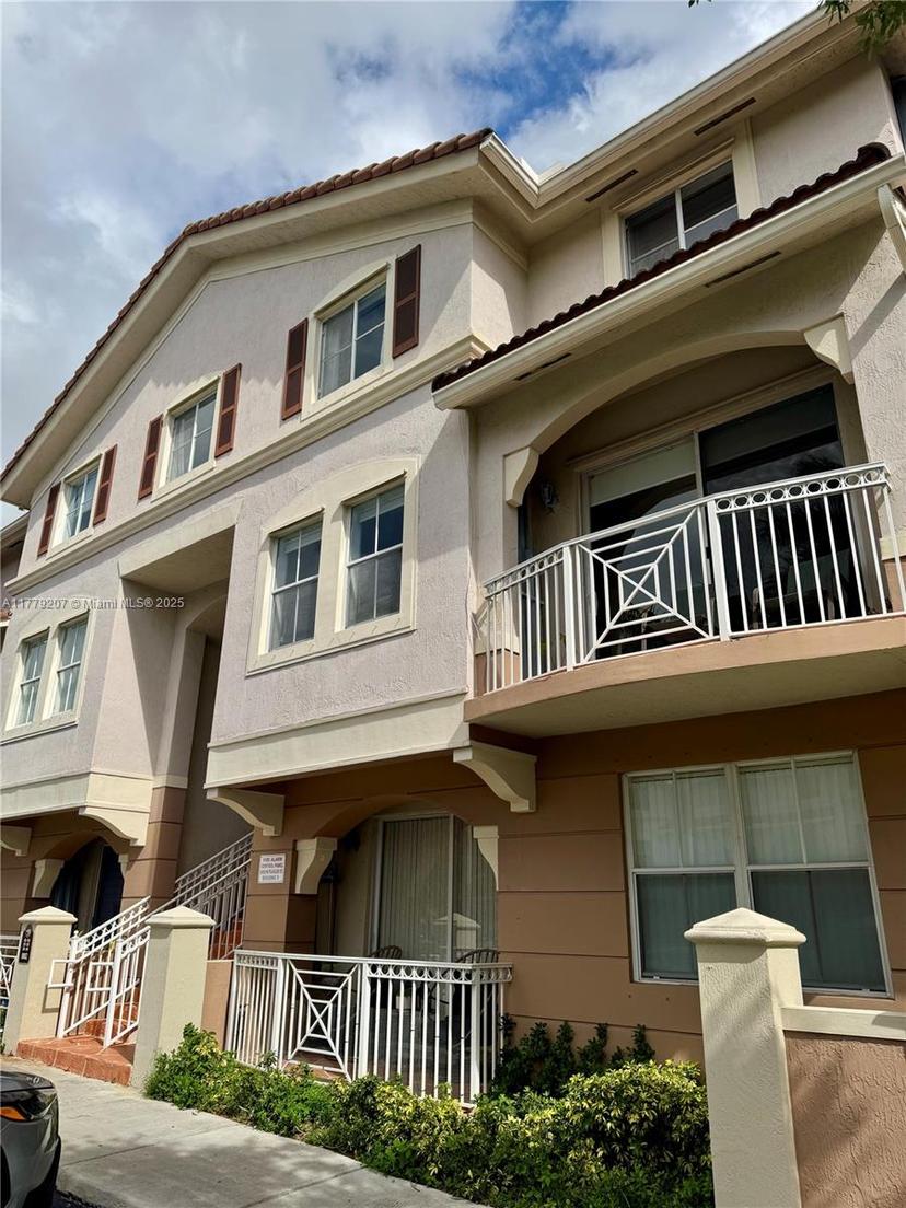 Picture of 8882 W Flagler St # 201, Miami FL 33174