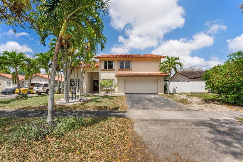 Picture of 6345 NW 201St Ln, Hialeah FL 33015