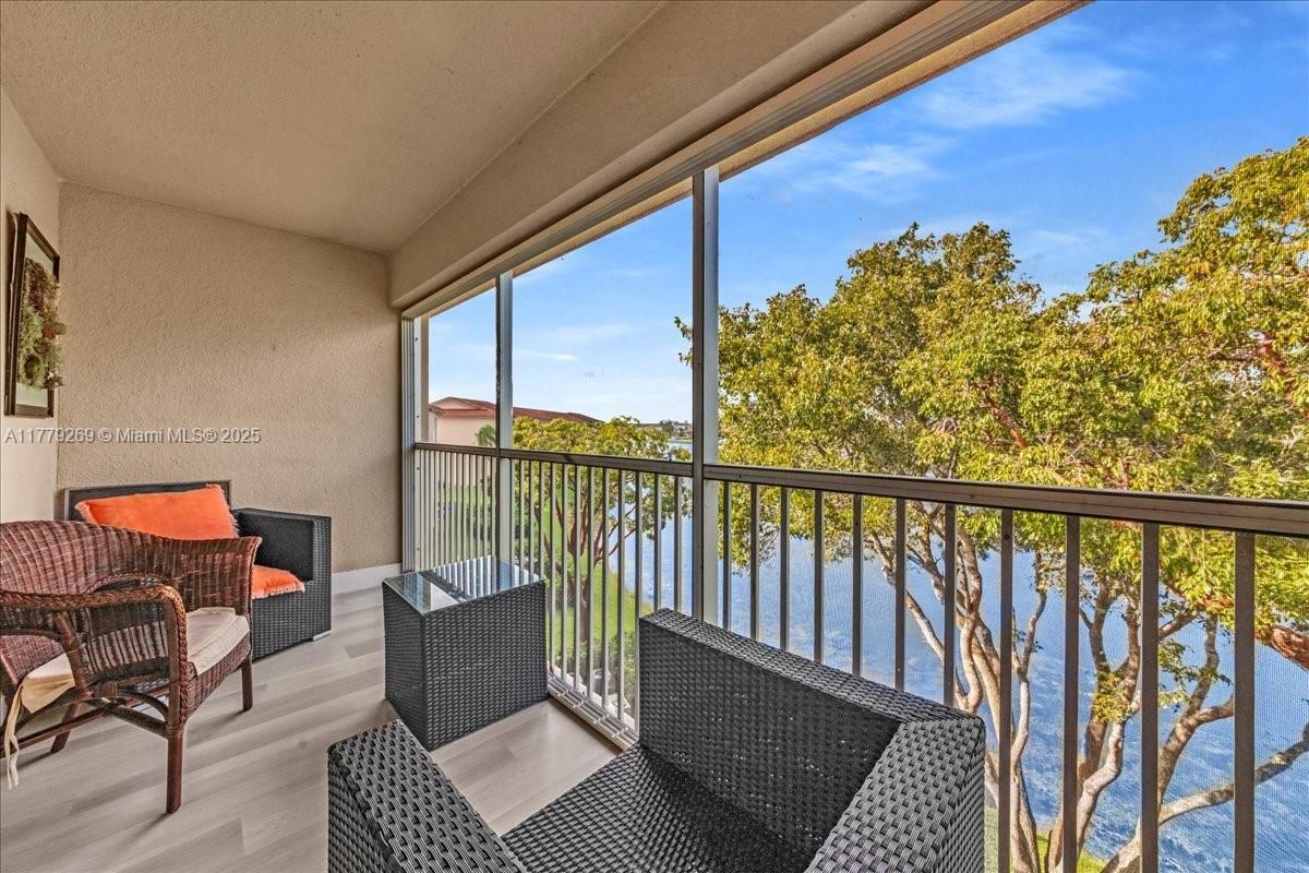 Picture of 13001 SW 11Th Ct # 408A, Pembroke Pines, FL 33027