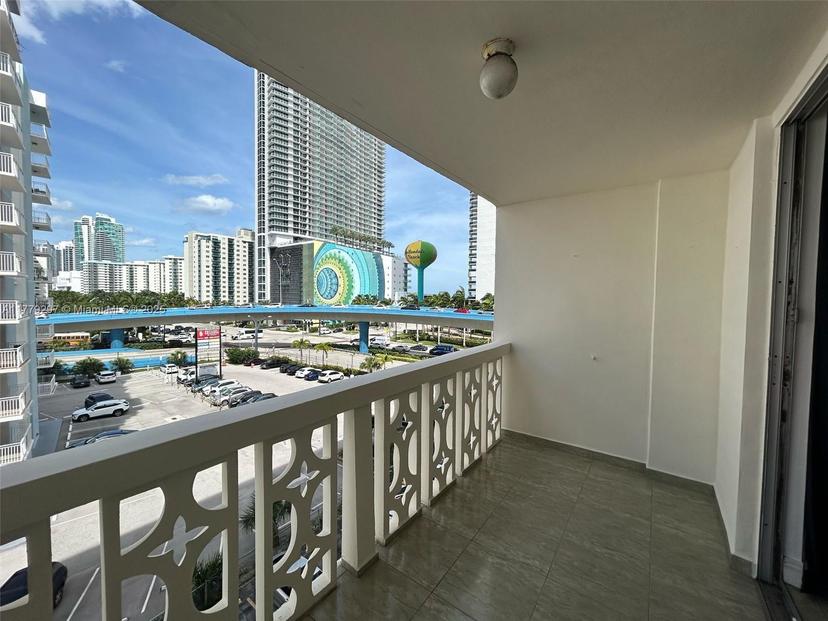 Picture of 1825 S Ocean Dr # 503, Hallandale Beach FL 33009