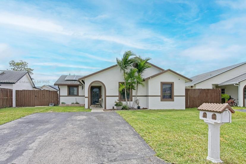 Picture of 24988 SW 128Th Ct, Unincorporated Dade County FL 33032