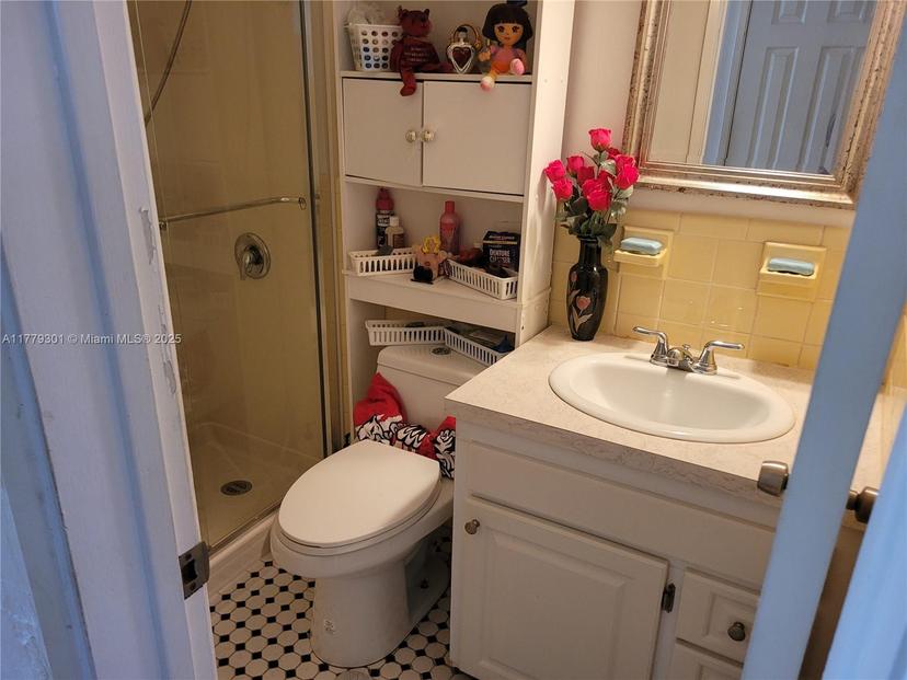 Picture of 851 Atlantic Shores Blvd # 118, Hallandale Beach FL 33009