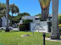 Picture of 7887 Golf Cir Dr # 206, Margate, FL 33063