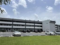 Picture of 7887 Golf Cir Dr # 206, Margate, FL 33063