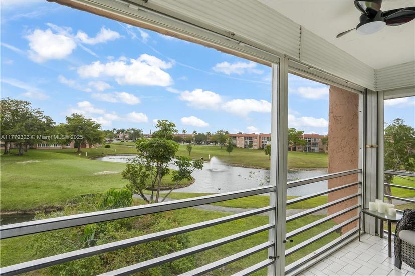 Picture of 9841 Sunrise Lakes Blvd # 307, Sunrise FL 33322