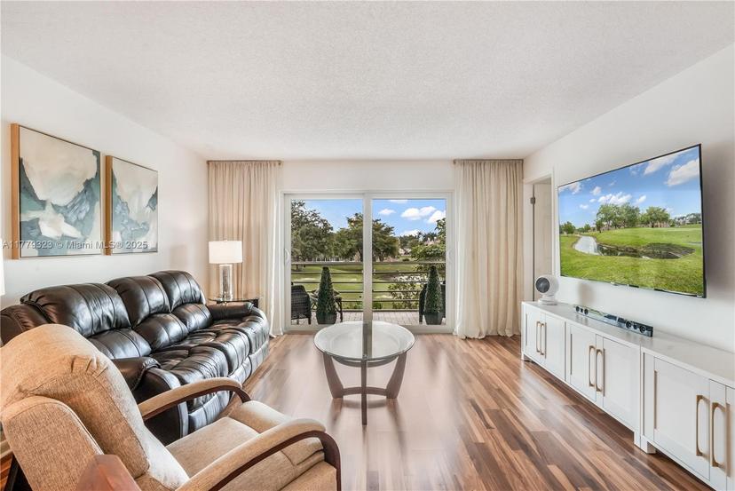 Picture of 9841 Sunrise Lakes Blvd # 307, Sunrise FL 33322