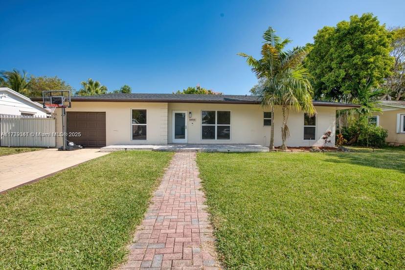 Picture of 18033 SW 89Th Pl, Palmetto Bay FL 33157