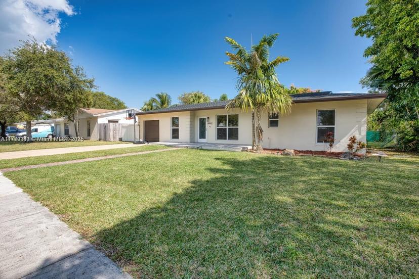 Picture of 18033 SW 89Th Pl, Palmetto Bay FL 33157