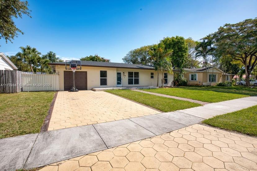 Picture of 18033 SW 89Th Pl, Palmetto Bay FL 33157