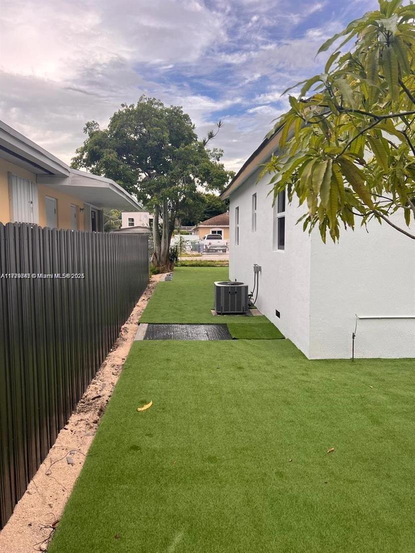 Picture of 1985 NW 49Th St, Miami FL 33142